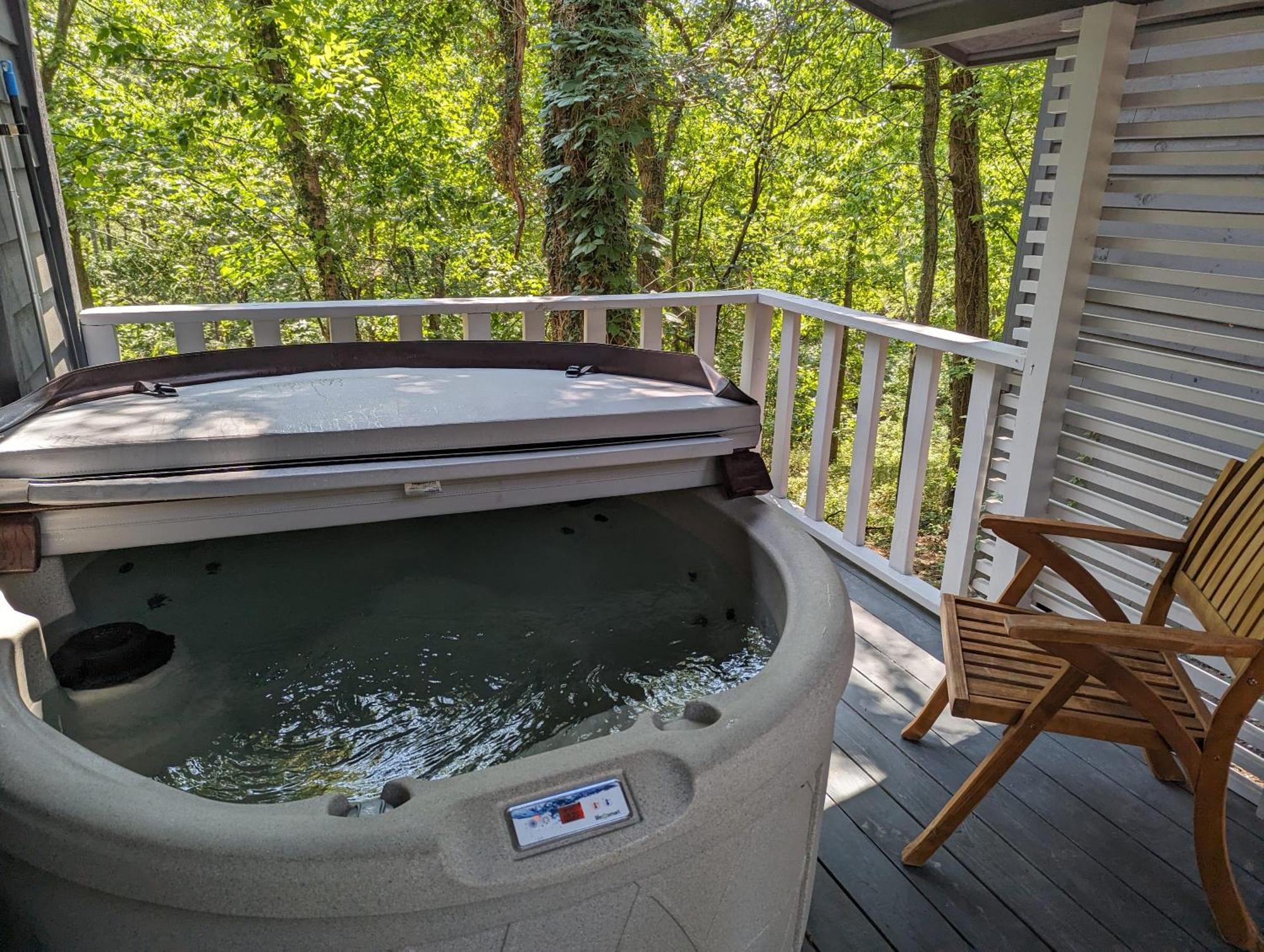 Adventure Cabin 5 - King W Private Hot Tub Villa Eureka Springs Exterior photo